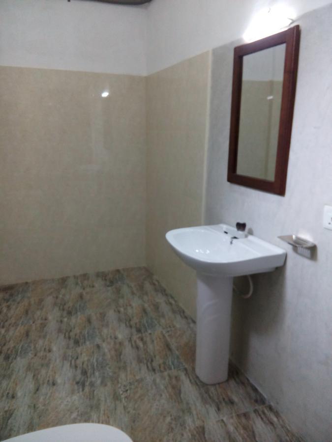 הוילה פולונרואה Waterway Garden מראה חיצוני תמונה
