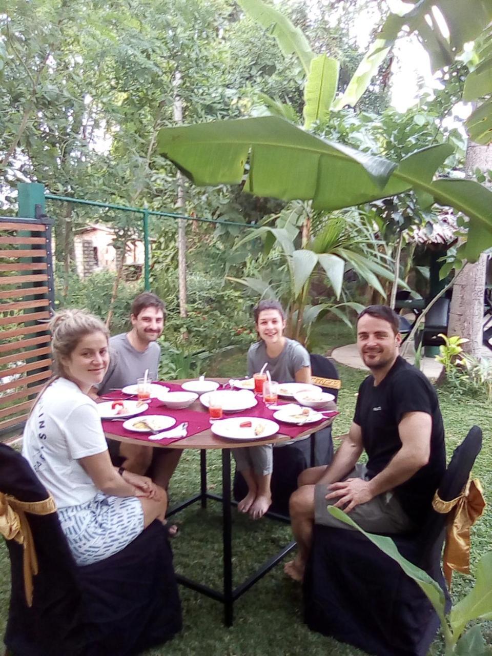 הוילה פולונרואה Waterway Garden מראה חיצוני תמונה